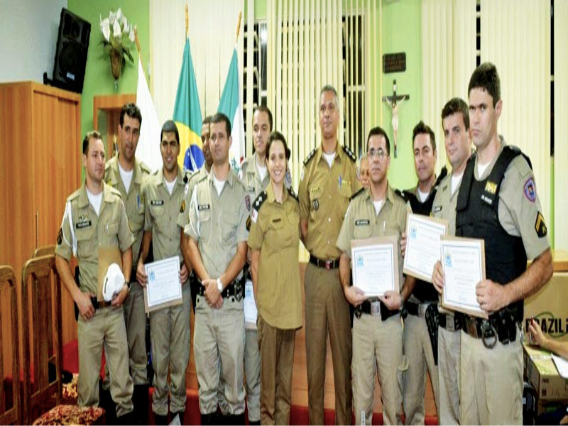 Policiais Militares são homenageados