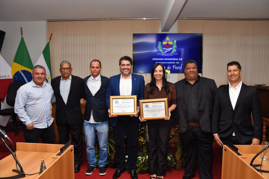 SESSÃO SOLENE PARA ENTREGA DE CIDADANIA HONORÁRIA À DEPUTADA ESTADUAL IONE PINHEIRO E AO DEPUTADO FEDERAL NEWTON CARDOSO JÚNIOR.