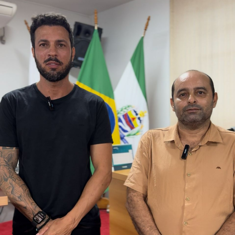 Junio Flávio e Renato, vereadores de Martinho Campos, indicam compra de micro-ônibus para suporte ao esporte