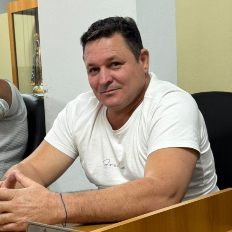 Vereador Jachson Gomes solicita instalação de câmeras de segurança nas quadras do município