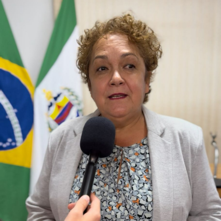 Simone solicita reforma completa do Campo do Guarani, no distrito de Buriti Grande